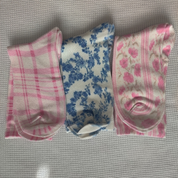 LOVESHACKFANCY ULTRA SOFT SOCKS - Picture 5 of 8